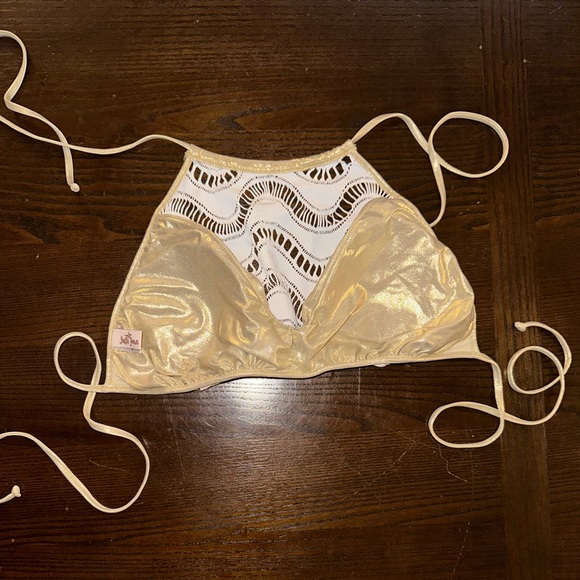 *Closet clear out* Luli Fama bikini top - Picture 3 of 5